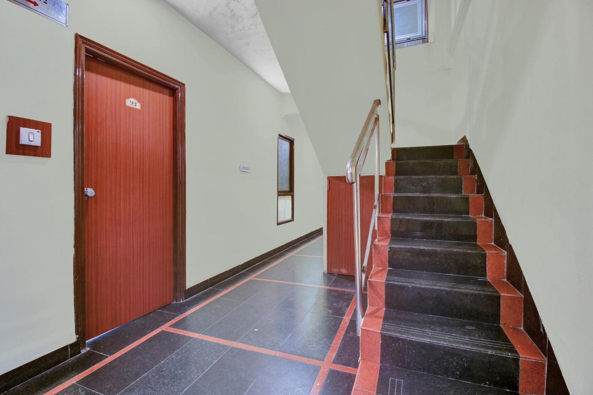 Hotel O Happy Rooms Haiderabad Buitenkant foto