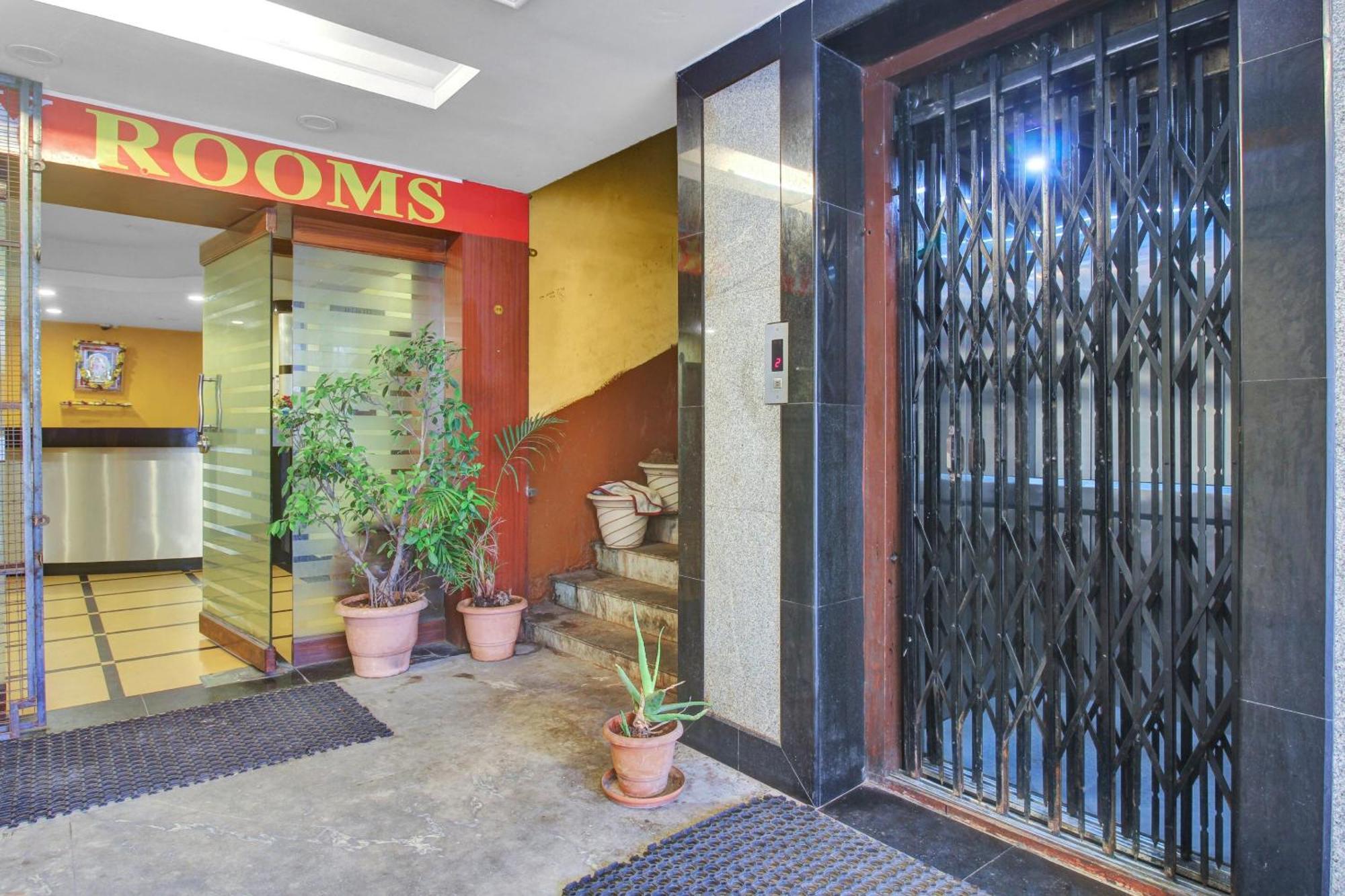 Hotel O Happy Rooms Haiderabad Buitenkant foto