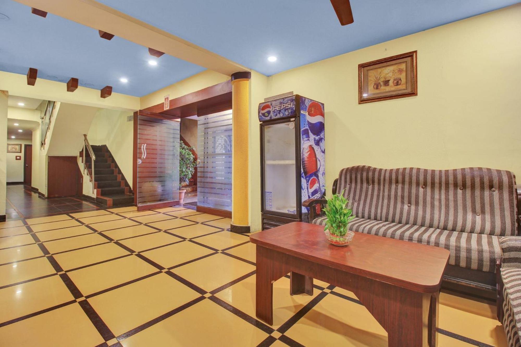 Hotel O Happy Rooms Haiderabad Buitenkant foto