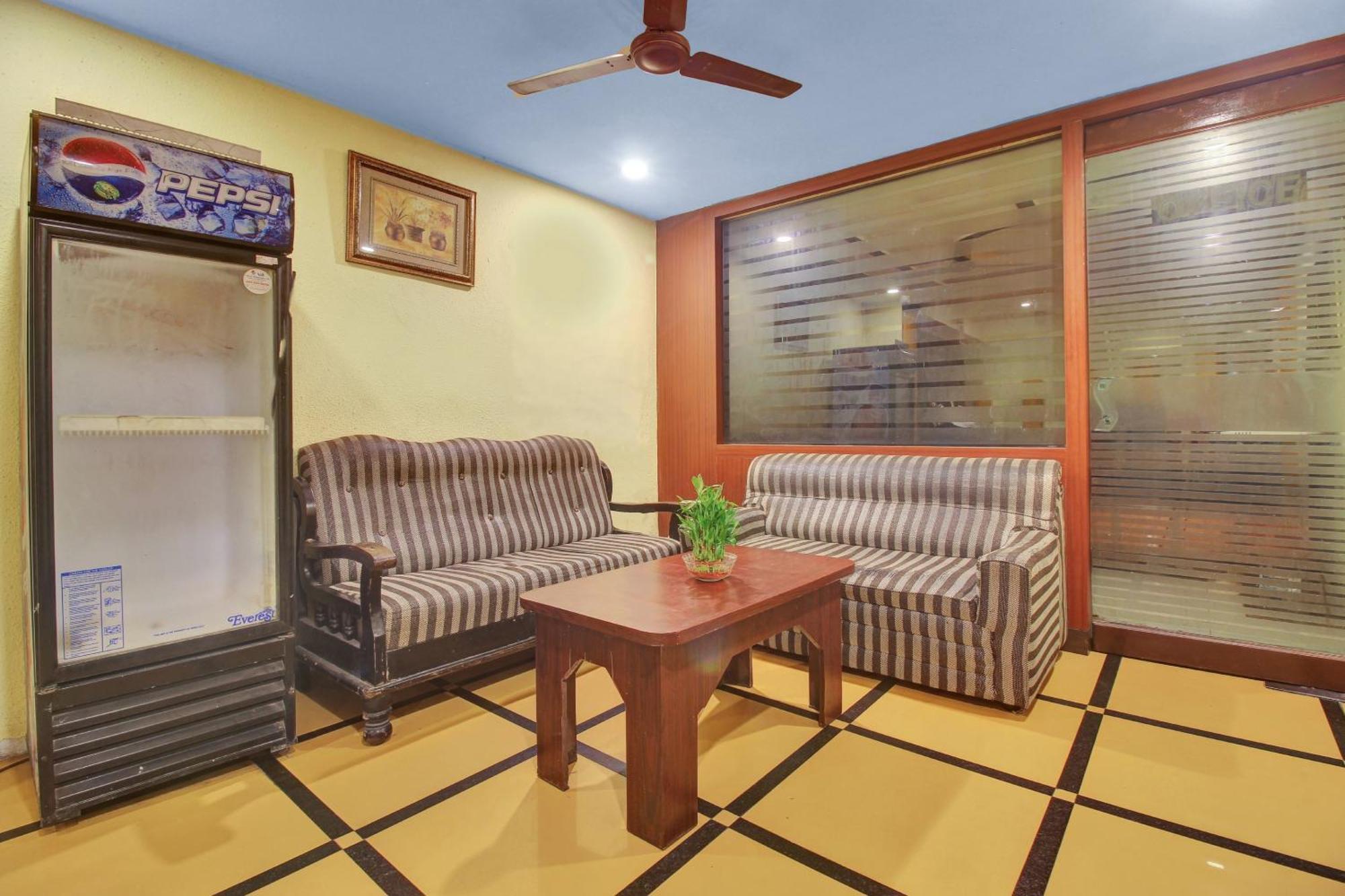 Hotel O Happy Rooms Haiderabad Buitenkant foto