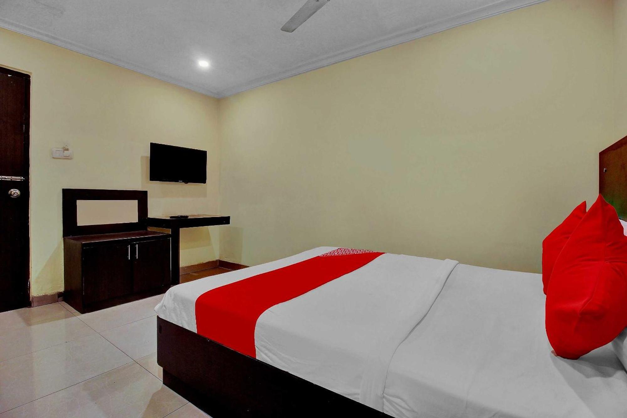 Hotel O Happy Rooms Haiderabad Buitenkant foto